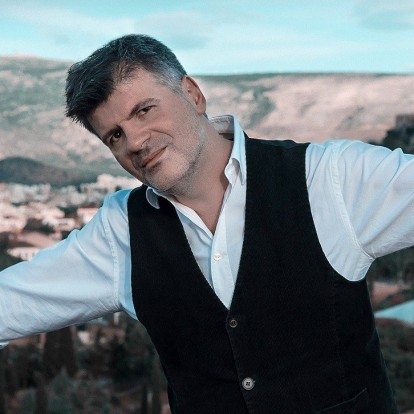 Oι πολυαναμενόμενες θεατρικές παραστάσεις που κάνουν πρεμιέρα τον Ιούνιο στην Ελλάδα 