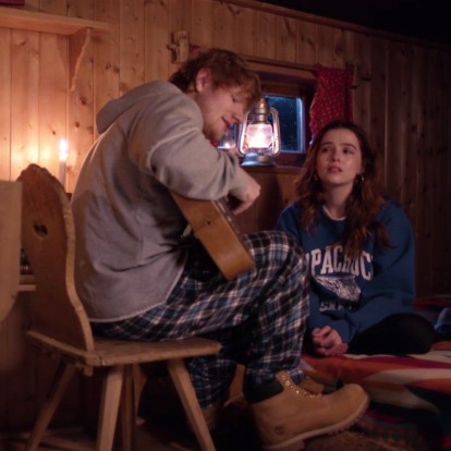 Ο Ed Sheeran δημιουργεί το πιο Perfect χειμωνιάτικο σκηνικό 