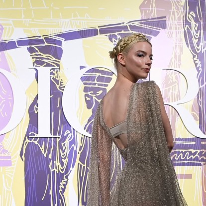 Anya Taylor-Joy: Οι αξέχαστες red carpet εμφανίσεις της διάσημης ηθοποιού