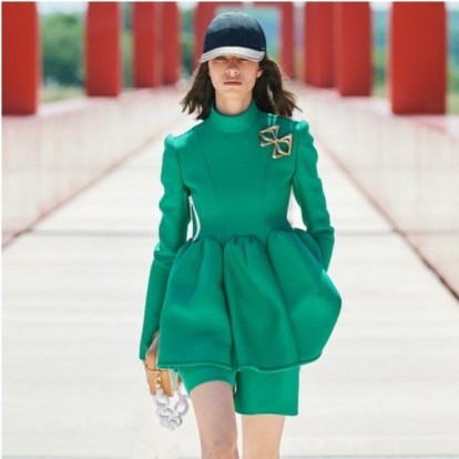 Louis Vuitton: Η Cruise 2022 συλλογή του οίκου είναι μία ωδή στη χαρά και την αισιοδοξία 