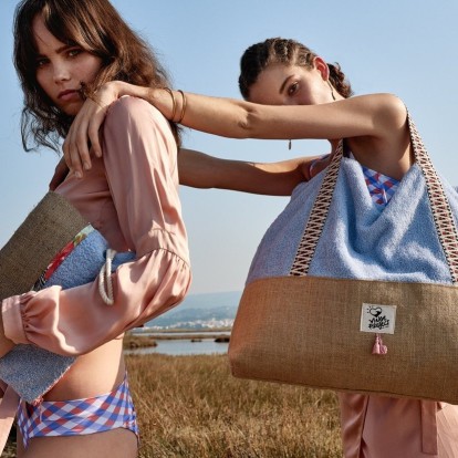 Κοσμήματα, ψάθινα καλάθια και μεταξωτά φουλάρια: Αυτά είναι τα πιο hot αξεσουάρ του καλοκαιριού