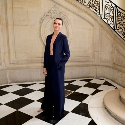 H Cara Delevingne ετοιμάζεται για το Autumn-Winter 2021-2022 Haute Couture show του οίκου Dior