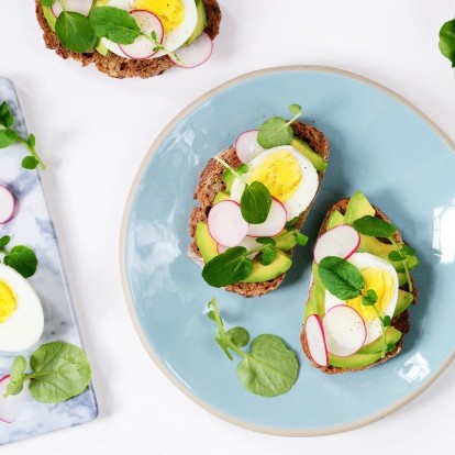 Όχι πια τύψεις: Τα βραδινά light snacks που μπορείτε να απολαμβάνετε ελεύθερα