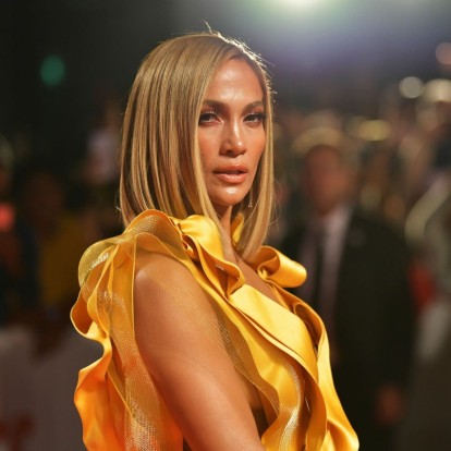 Το ολοκαίνουριο τραγούδι της Jennifer Lopez είναι ό,τι πιο hot θα ακούσετε φέτος το καλοκαίρι