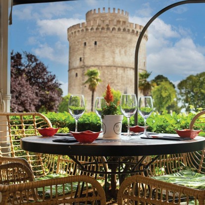 To bistronomy στο εμβληματικό location της Θεσσαλονίκης που μας συστήνεται με νέες γεύσεις