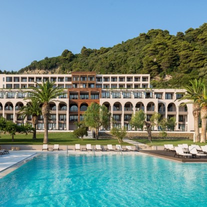 To νέο, πολυτελές resort που προσφέρει μια ξεχωριστή εμπειρία διαμονής στην πανέμορφη Κέρκυρα 