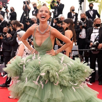 Red Carpet: Οι πιο stylish εμφανίσεις στο φετινό Φεστιβάλ των Καννών