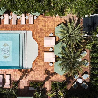 Το ολοκαίνουριο Hotel Saint Vincent στη Νέα Ορλεάνη επαναφέρει την αίγλη των 60's