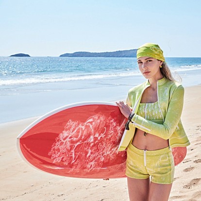 10 τρόποι για να προστατέψετε αποτελεσματικά τα μαλλιά σας το καλοκαίρι