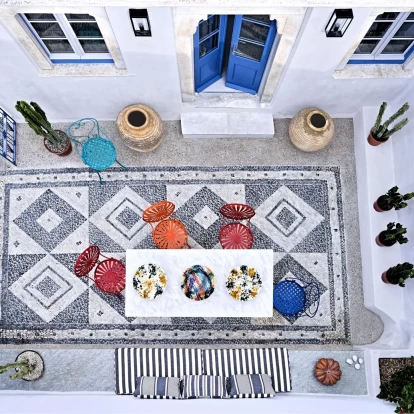 Το Xinara house στην Τήνο είναι ένα υποδειγματικά ανακαινισμένο καλοκαιρινό σπίτι που εντυπωσιάζει 