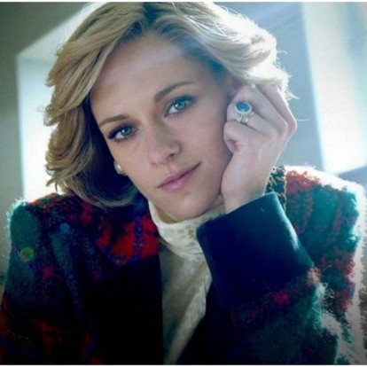 Spencer: Κυκλοφόρησε το πρώτο poster της ταινίας για τη ζωή της πριγκίπισσας Diana με πρωταγωνίστρια την Kristen Stewart