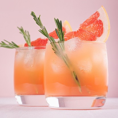 Τα πιο γευστικά cocktails που θα σας ξετρελάνουν 