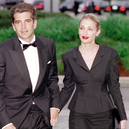 John F. Kennedy Jr. & Carolyn Bessette: H ζωή και το τέλος του golden couple του Hollywood γίνεται σειρά 