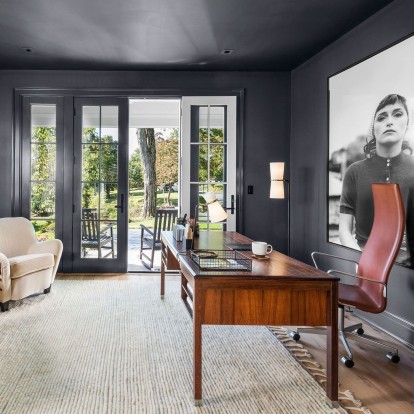 Ένα set up στο γραφείο του σπιτιού σας που θα αυξήσει την παραγωγικότητά σας