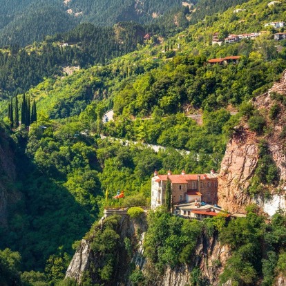 Fall Travelers: Οι top 5 φθινοπωρινοί προορισμοί στην Ελλάδα για τους λάτρεις της φύσης