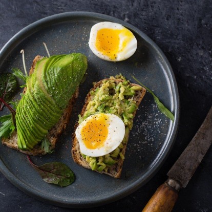 Ψωμί με αβοκάντο: Διαφορετικά combos του απόλυτου συνδυασμού 
