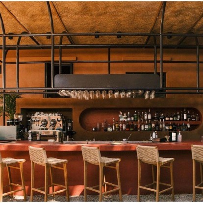 Το νέο spot της πόλης που χαρίζει ένα «ταξίδι αισθήσεων» στα γραφικά σοκάκια της Ισπανίας