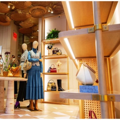 H Tory Burch εγκαινίασε τη νέα της artistic boutique στο SoΗo της Νέας Υόρκης 