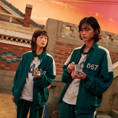 Squid Game: Για ποιο λόγο έχει γίνει παγκόσμιο φαινόμενο η νέα σειρά του Netflix;