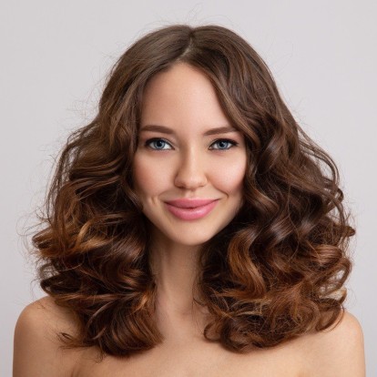 Τα 70’s επιστρέφουν στα hairstyles μας αυτήν τη σεζόν