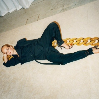 Οι χρυσές αλυσίδες που πηγαίνουν με κάθε σύνολό μας