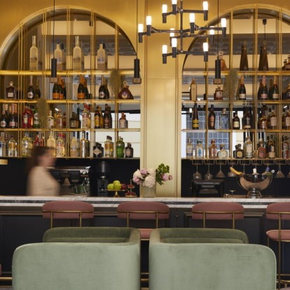 Villa Brown Ermou: Το boutique ξενοδοχείο της Αθήνας που θυμίζει Great Gatsby 