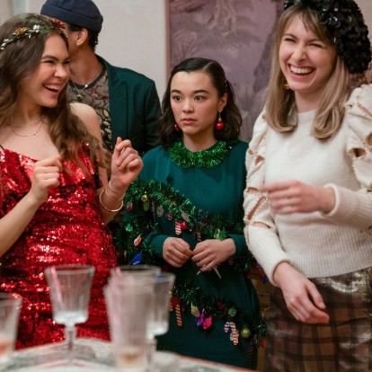 5+1 άκρως festive σειρές στο Netflix 