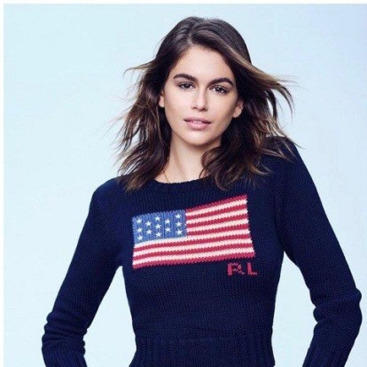 Η κόρη της Cindy Crawford, Kaia Gerber, αναβιώνει ένα από τα πιο iconic εξώφυλλα της μητέρας της