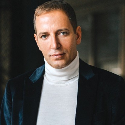 Ο Mr. Styler, Στέφανος Ζαούσης,﻿ μας δίνει tips για το πώς να ντυθούμε σωστά στο ρεβεγιόν 