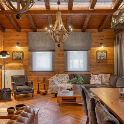 Ένα dreamy mountain house στις Κολλίνες Αρκαδίας επαναπροσδιορίζει την έννοια της φιλοξενίας