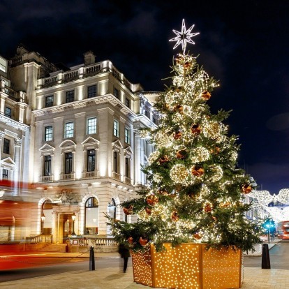 Απολαύστε ένα Christmas city tour στο στολισμένο Λονδίνο