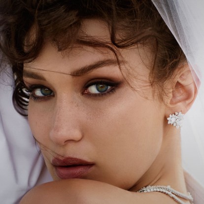 Οι beauty συμβουλές της Bella Hadid για να καταπολεμήσετε το jet-lag 