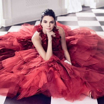 Τα καλύτερα φορέματα για red partying 