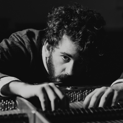 Ο Theodore επιστρέφει για μια μοναδική εμφάνιση 