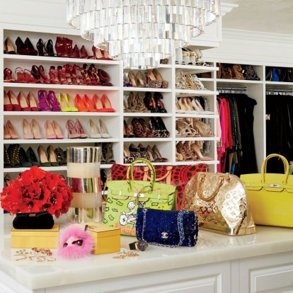 Τα expert-approved tips μας για να οργανώσετε τη ντουλάπα σας τη νέα χρονιά