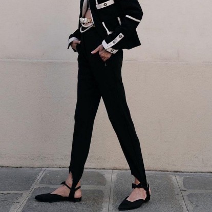 Loungewear style: Τα κολάν που θα αντικαταστήσουν το τζιν παντελόνι σας