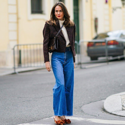 Denim Rules: Τα τζιν παντελόνια που θα σας βγάλουν «ασπροπρόσωπες» τον χειμώνα 