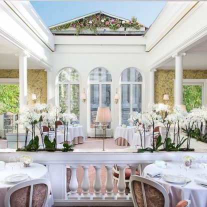 Lassere Restaurant: Εξερευνήστε τον «ναό» της παριζιάνικης γεύσης 