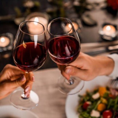 Perfect night in: Οργανώστε μια τέλεια βραδιά στο σπίτι για τον Άγιο Βαλεντίνο 