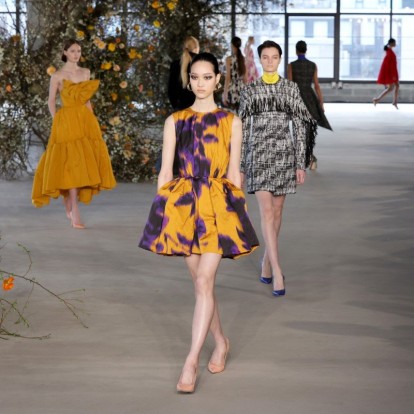 Ο Jason Wu έφερε την αίγλη των '50s στην Εβδομάδα Μόδας της Νέας Υόρκης