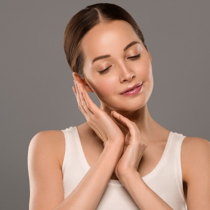 Nip Tuck: Ποιες θεραπείες ομορφιάς πρέπει να πραγματοποιούμε τον χειμώνα; 