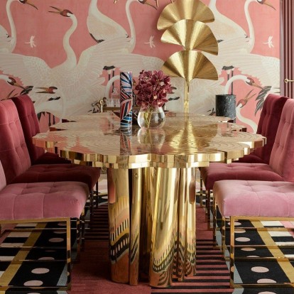 Πώς οι dusty pink αποχρώσεις προσφέρουν ένα παραμυθένιο θέαμα σε αυτήν την κατοικία 