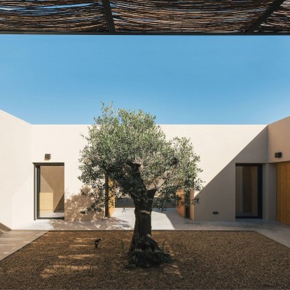 Μια σαγηνευτική κατοικία κοντά στον Ατλαντικό Ωκεανό θυμίζει καλοκαιρινό όνειρο