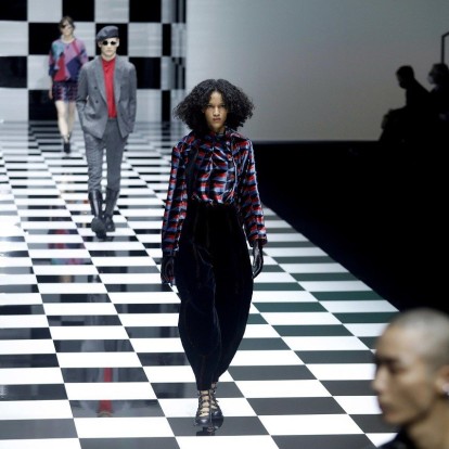 Emporio Armani F/W 2022-2023: Ένα show-ωδή στη διαχρονική κομψότητα