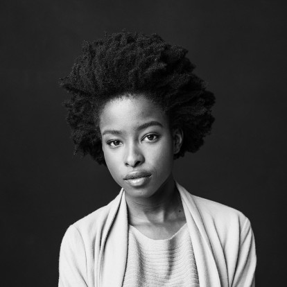 Τα beauty & life essentials της διάσημης ποιήτριας, Amanda Gorman 