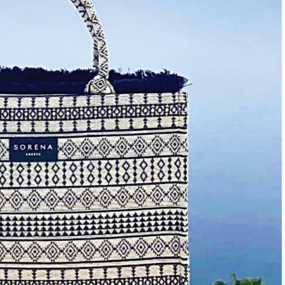 Γνωρίστε το ελληνικό brand που δημιουργεί τις it bags που θυμίζουν έργα τέχνης