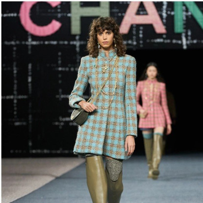 Paris Fashion Week: Η συλλογή της Virginie Viard για τη Chanel είχε μία πινελιά από την ανδρική γκαρνταρόμπα