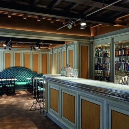 Το νέο café & cocktail bar του οίκου Gucci στη Φλωρεντία είναι ό,τι πιο ατμοσφαιρικό θα θαυμάσετε σήμερα