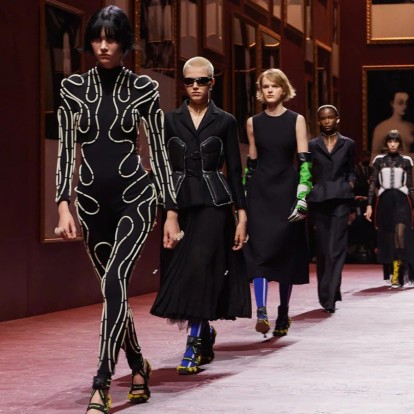 Dior Autumn/Winter 2022-2023: Όταν η τεχνολογία συναντά την παράδοση