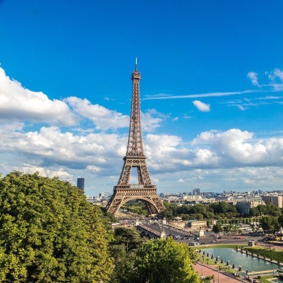 Ο Πύργος του Eiffel ψήλωσε κατά 6 μέτρα: Δείτε το φωτογραφικό υλικό από τη νέα επέκταση